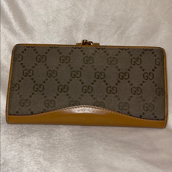 Authentic vintage Gucci wallet canvas & leather - Picture 3 of 16